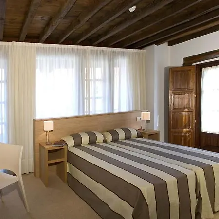 La Robla 3* Ла-Куэва