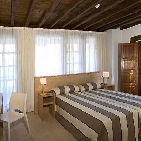 La Robla 3*