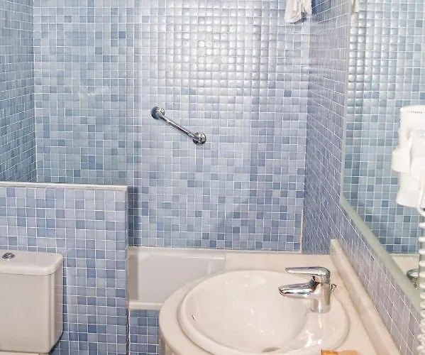 Inn La Robla La Cueva (Cantabria)